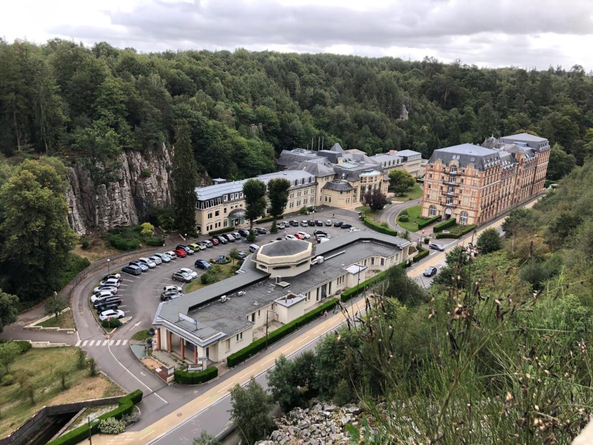 Manoir De La Prise Tarot Bed & Breakfast Bagnoles de l'Orne Normandie ภายนอก รูปภาพ