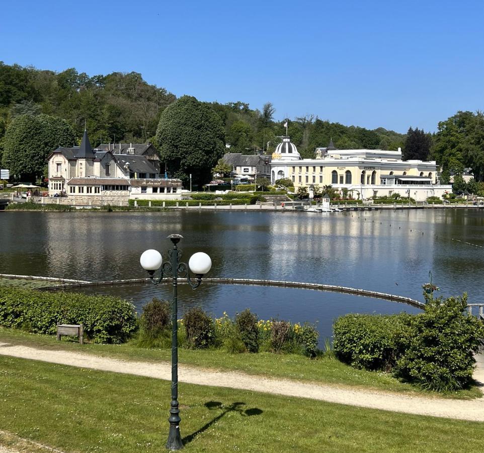 Manoir De La Prise Tarot Bed & Breakfast Bagnoles de l'Orne Normandie ภายนอก รูปภาพ